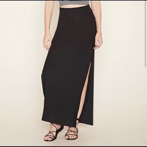 🆕New Forever 21 Black Ribbed Maxi Skirt With Slit Size L